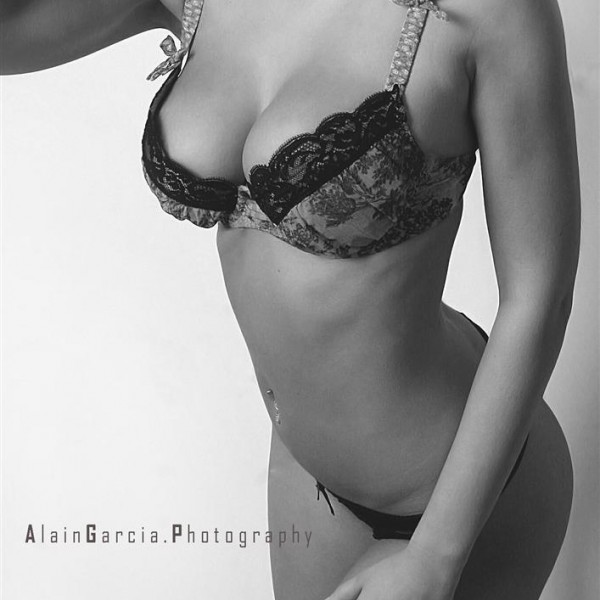 miss JSMC jamais sans ma cravate novembre 2012