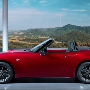 mazda-mx-5-2015-18-11253929nvgsf