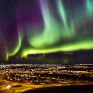 ADMIREZ LES AURORES BORÉALES ADMIREZ LES AURORES BORÉALES