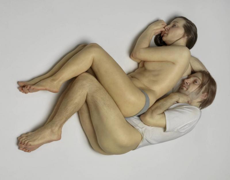 ron mueck spooning couple