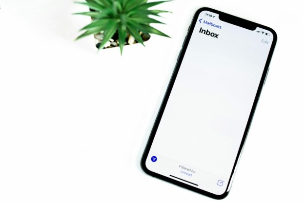 solen-feyissa-LBNJi8qHIbA-unsplash